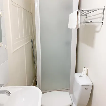 Moderne A De 17 M² 内里莱班